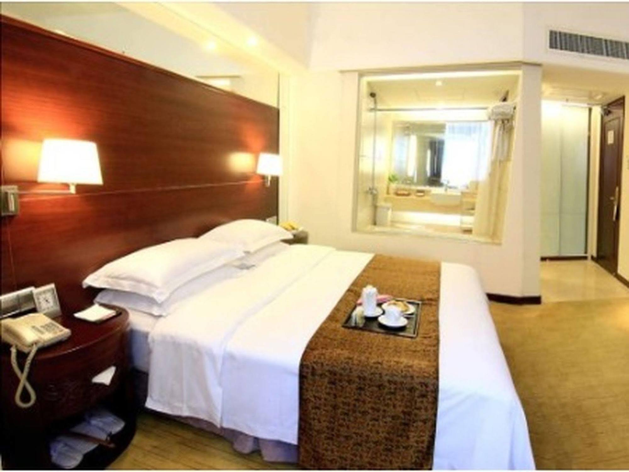 Ramada Hotel Сямынь Экстерьер фото